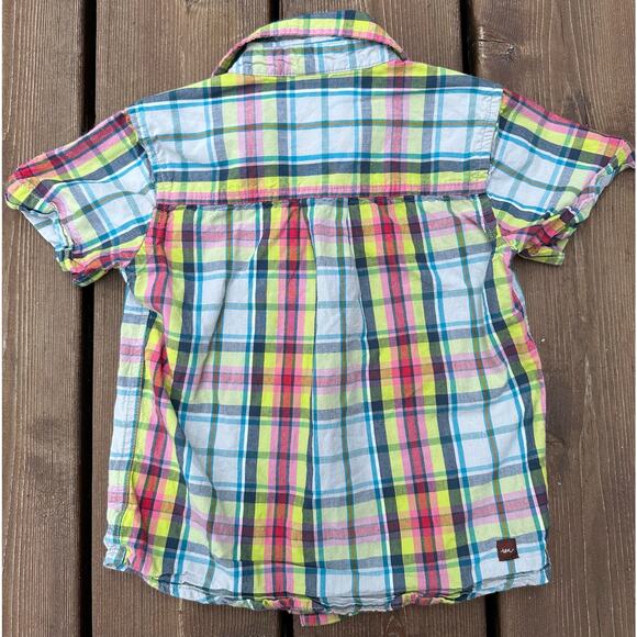 Tea Collection Boys’ Plaid Button Down Shirt Size 3 - Picture 3 of 4